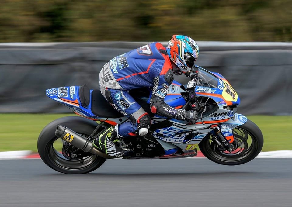 Motoros egyedi bőrruha speed motorozáshoz